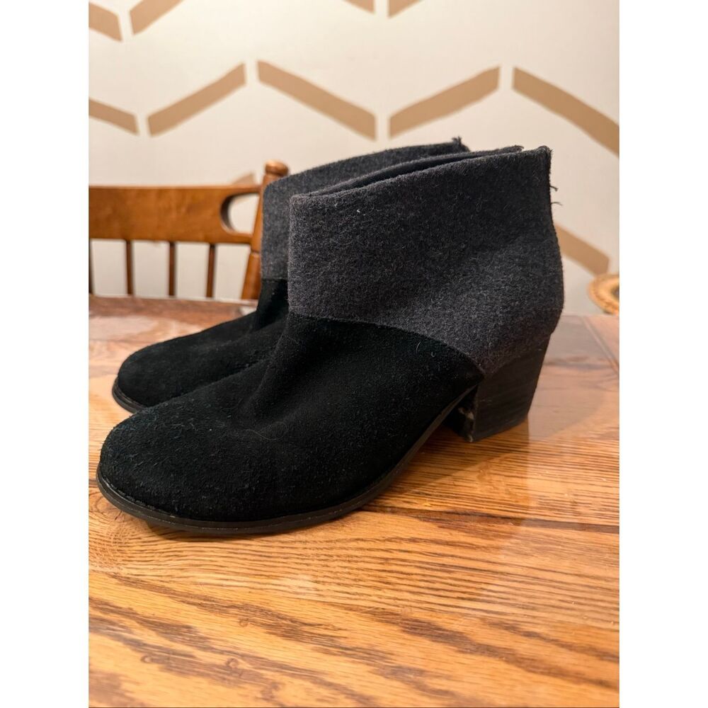 Tom’s‎ Black Gray Suede Wool Felt Chunky Block Heel Leila Ankle Booties Size 7.5